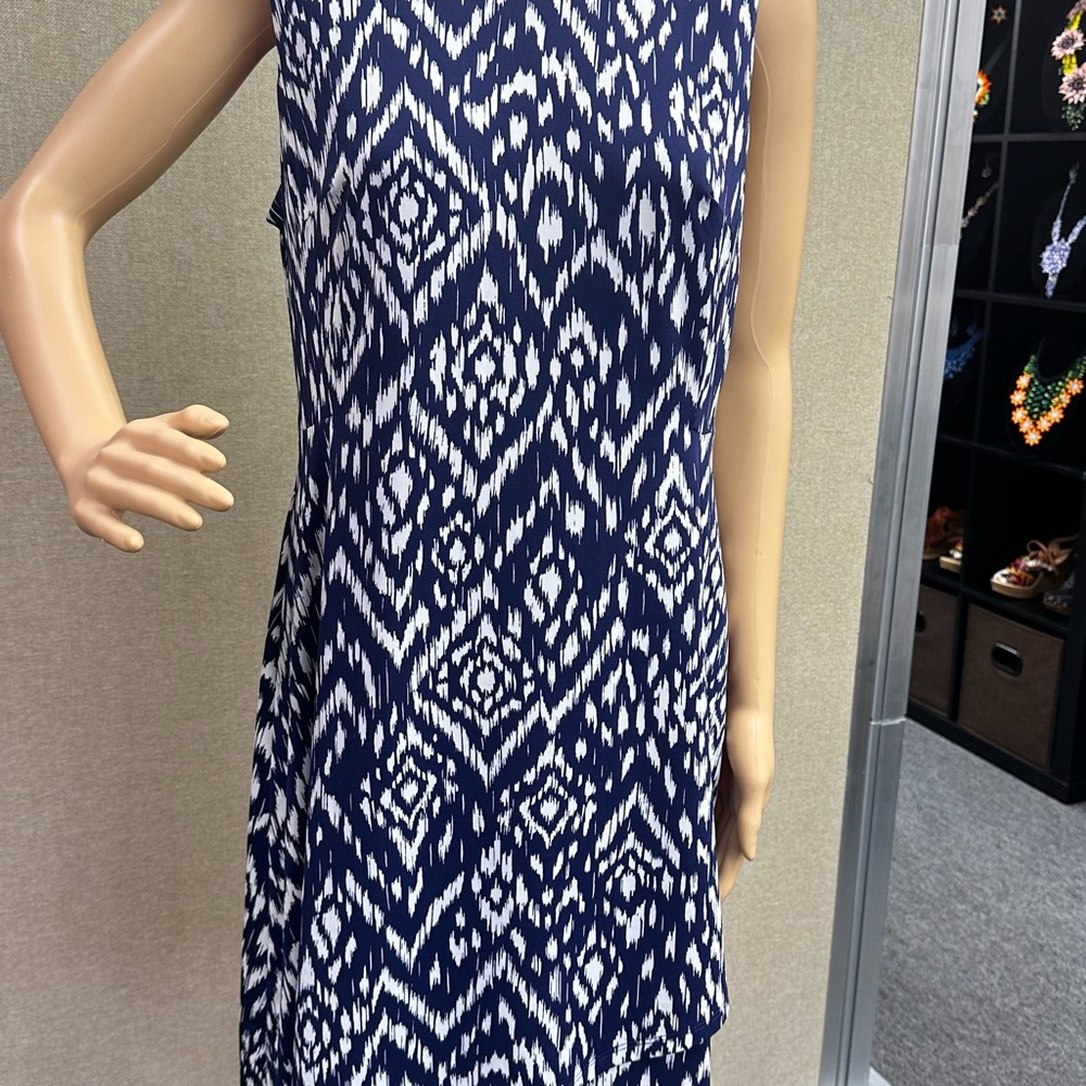 Navy and White Patterned Sleeveless Dress